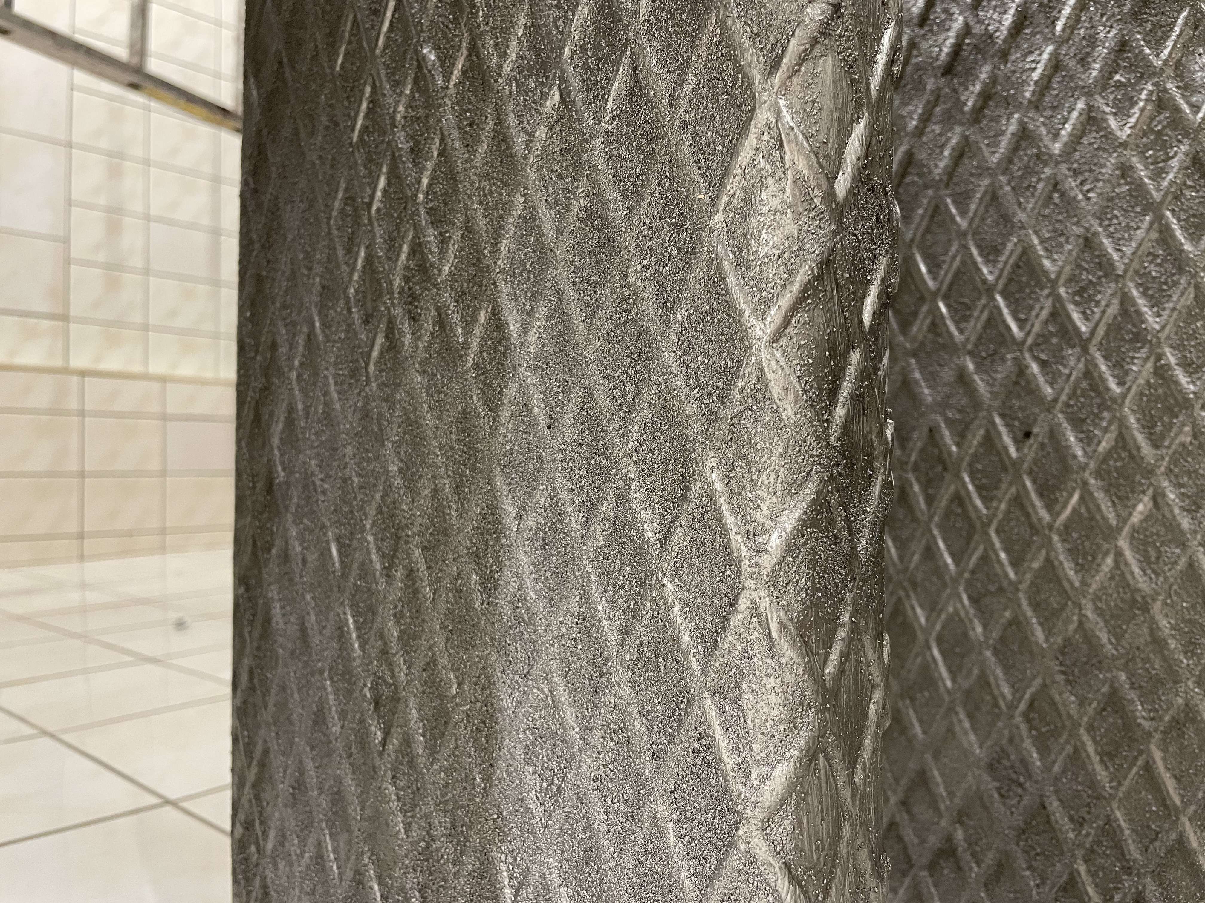 Anti-slip finish on the chequer plate relief